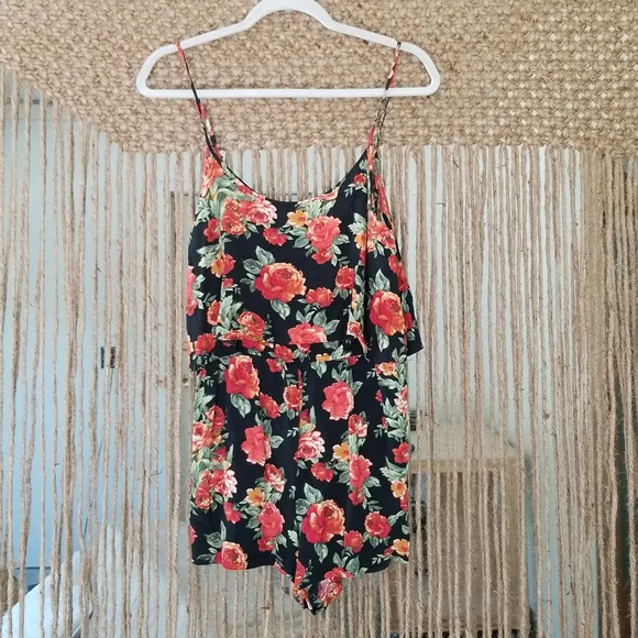 🎉Host Pick🎉XXI Floral Romper - Picture 1 of 8